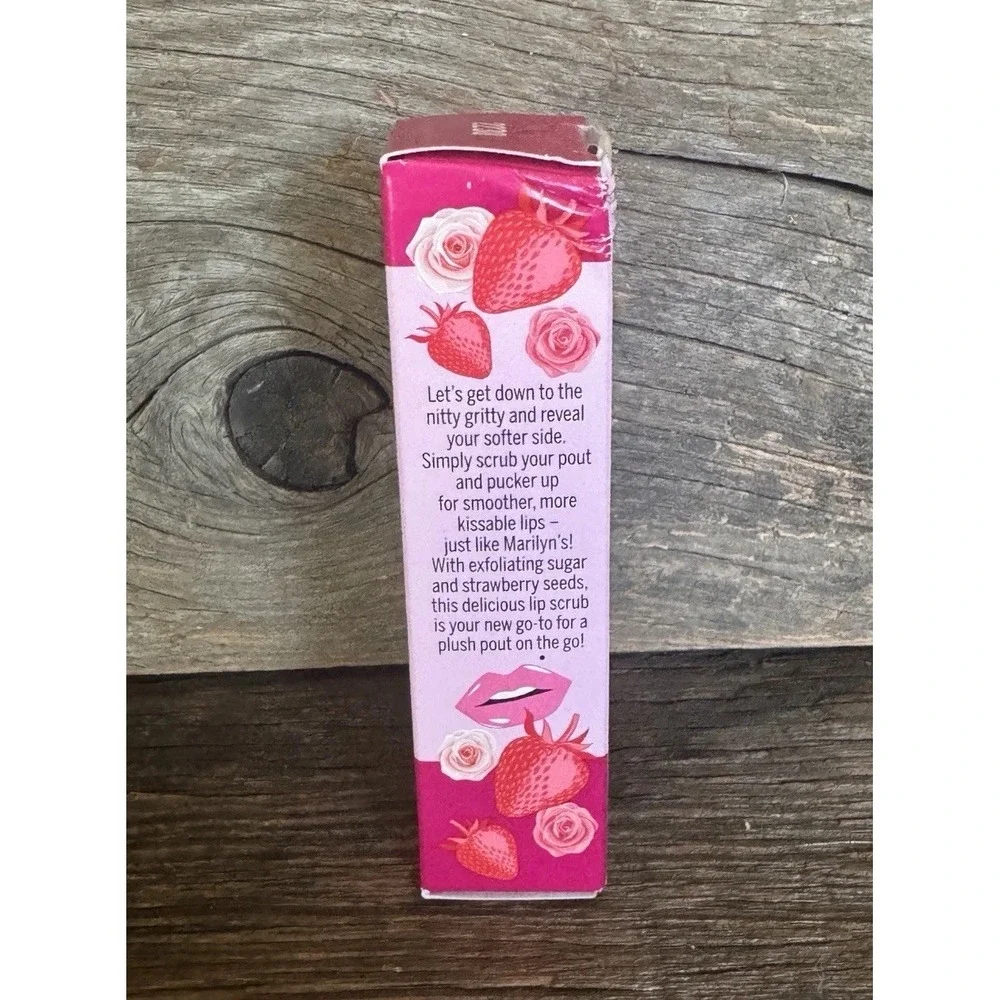 Hard Candy X Marilyn Monroe SWEET SRAWBERRY SMOOCHES Lip Scrub NIB‎